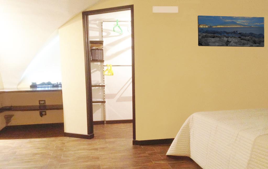 Paladin Home Νάπολη Δωμάτιο φωτογραφία